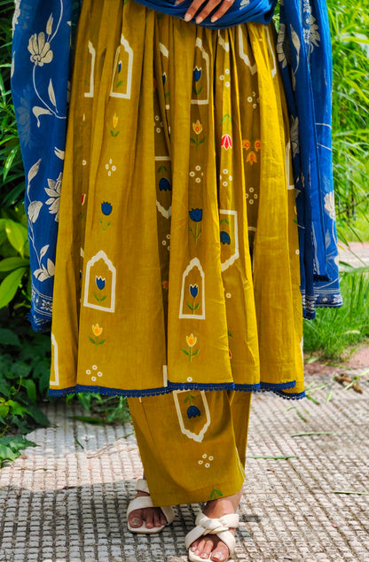 Mustard Yellow Kurta Set Aardhvi